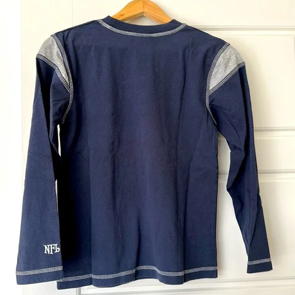 NFL Bears long-sleeved shirt. Medium. - Picture 2 of 5